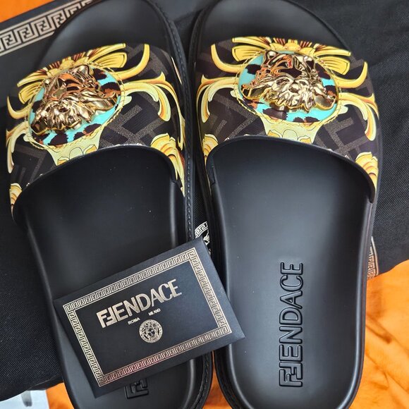 Pool Slide Vitello St FENDACE Gold Baroque Multicolor-Oro VERSACE size 5 - Picture 7 of 9